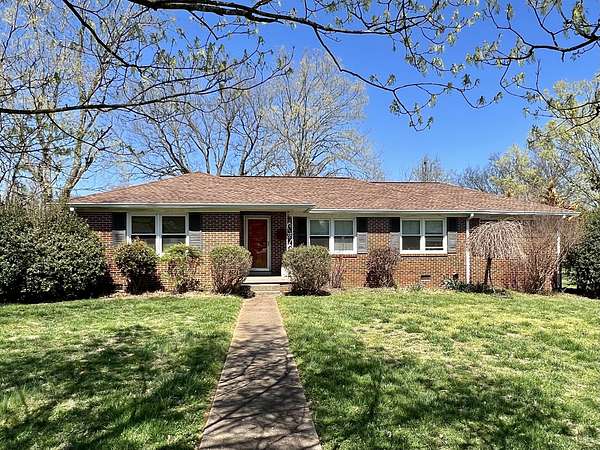 4.3 Acres of Residential Land with Home for Sale in Shelbyville, Tennessee