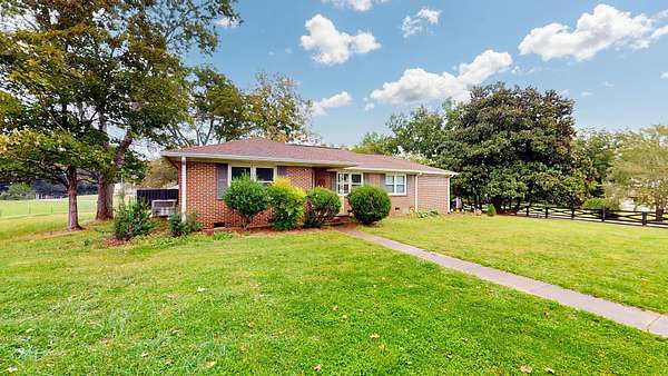 4.3 Acres of Land with Home for Sale in Shelbyville, Tennessee