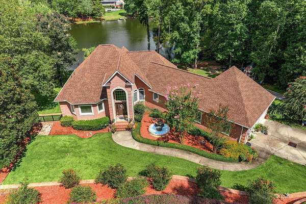 1.56 Acres of Residential Land with Home for Sale in Aiken, South Carolina