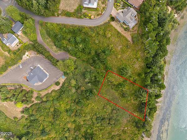 0.32 Acres of Residential Land for Sale in Waldport, Oregon