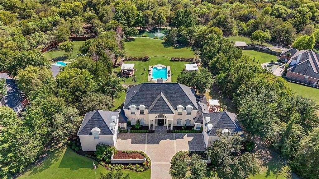 2.37 Acres of Residential Land with Home for Sale in Cedar Hill, Texas