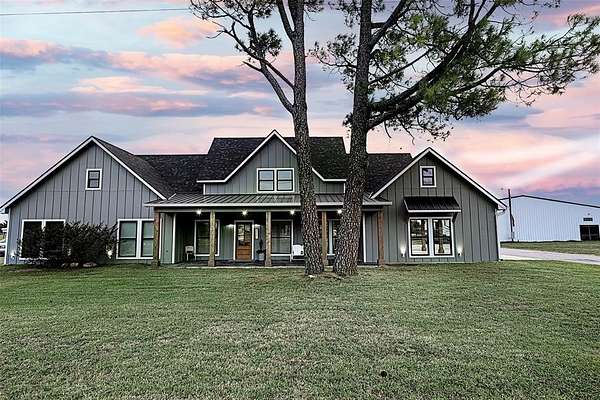 2.75 Acres of Residential Land with Home for Sale in Bowie, Texas