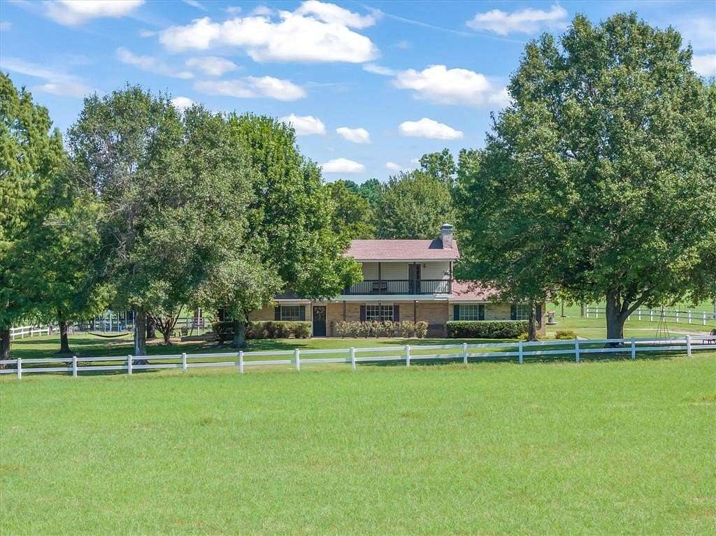 21 Acres of Recreational Land with Home for Sale in Canton, Texas