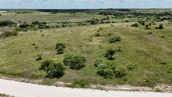10 Acres of Land for Sale in Gustine, Texas