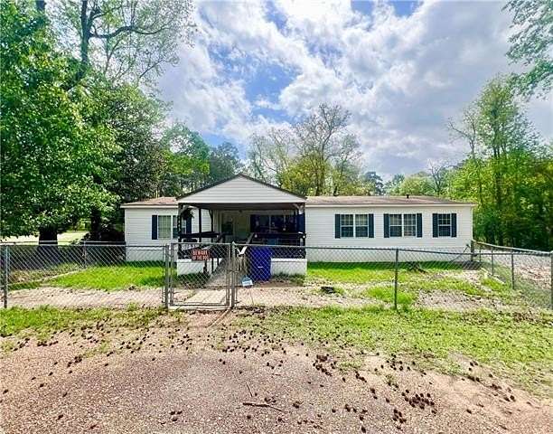 1.5 Acres of Residential Land with Home for Sale in Jena, Louisiana