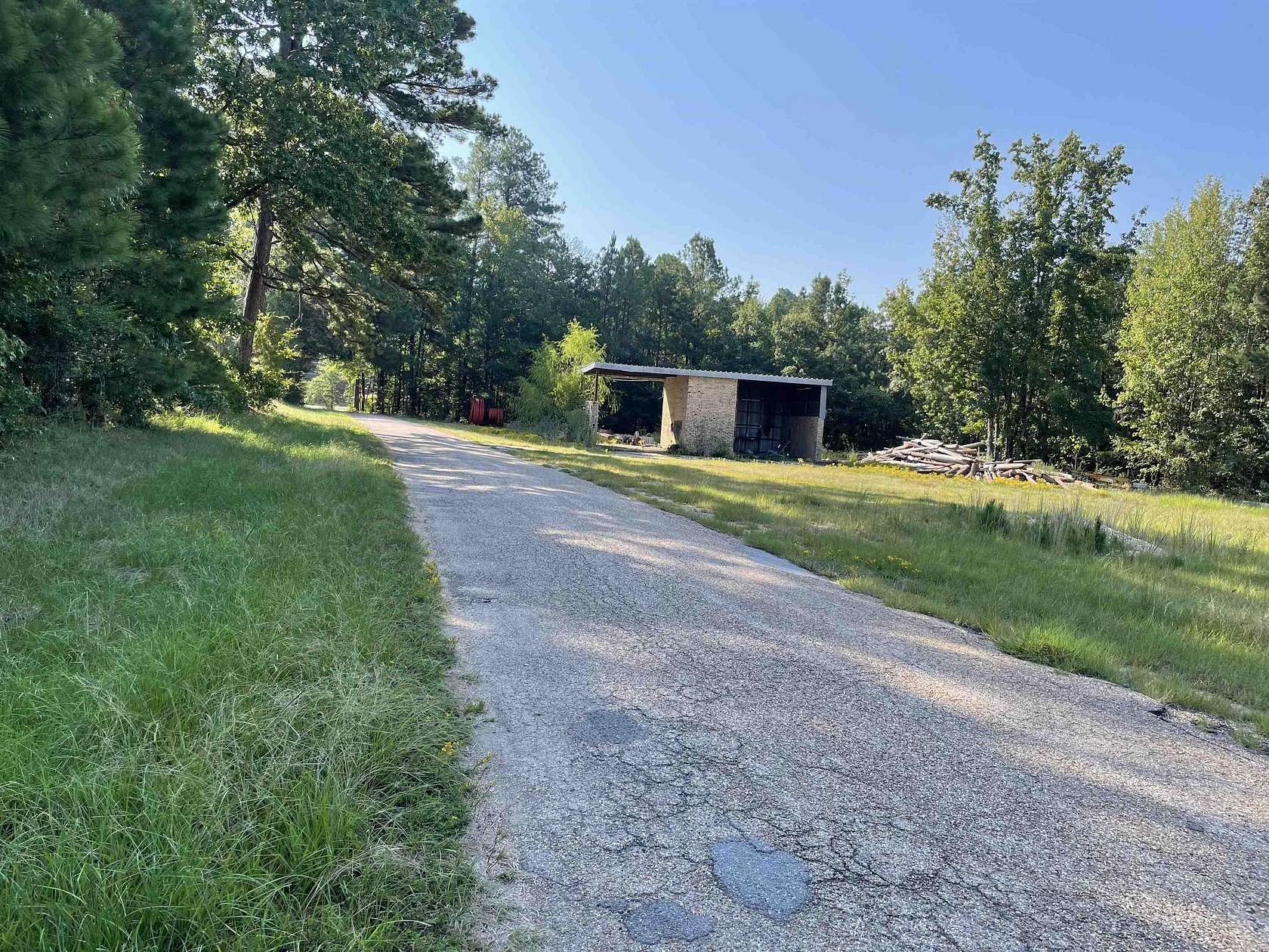 6 Acres of Improved Residential Land for Sale in Fordyce, Arkansas