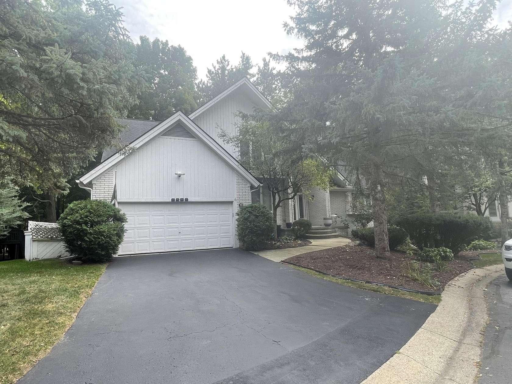 22.5 Acres of Recreational Land with Home for Sale in West Bloomfield, Michigan