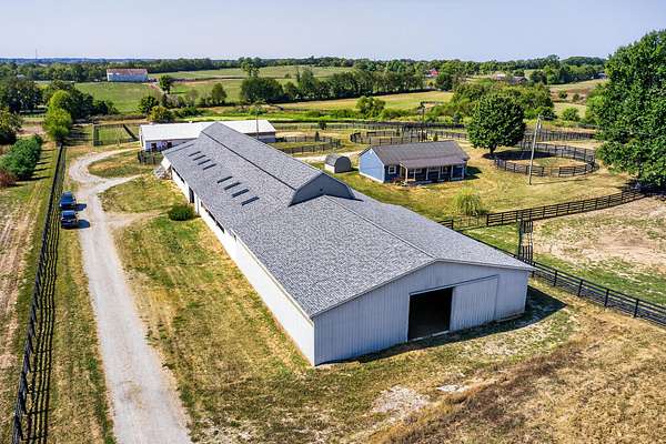 16.2 Acres of Land with Home for Sale in Georgetown, Kentucky