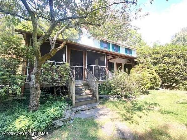 4 Acres of Residential Land with Home for Sale in Dingmans Ferry, Pennsylvania