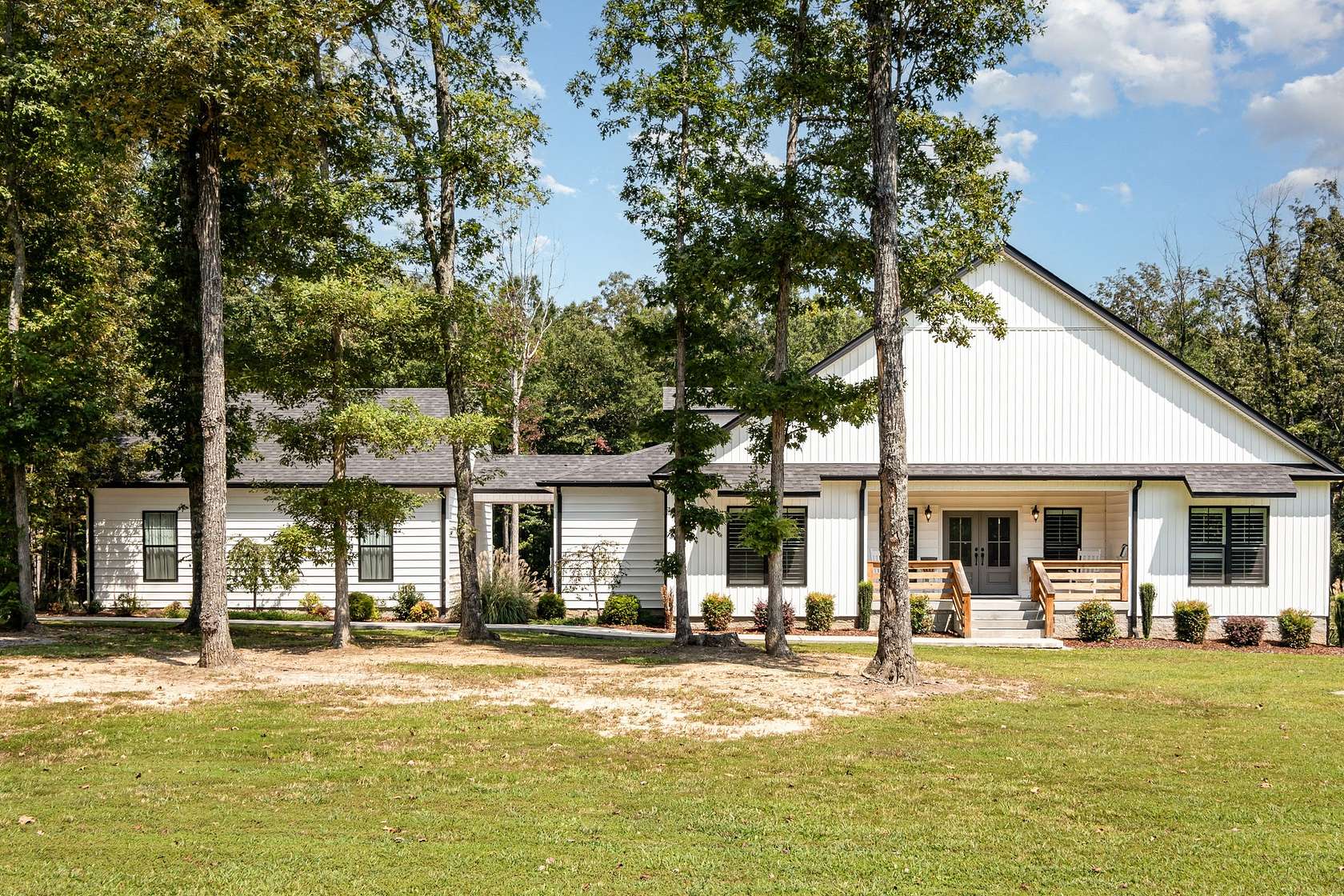 12.5 Acres of Land with Home for Sale in Bradyville, Tennessee