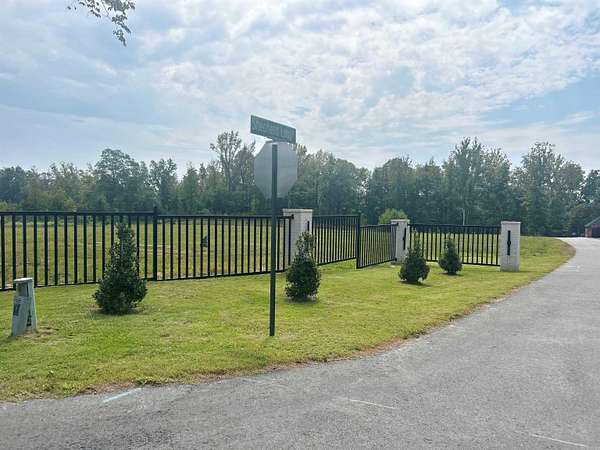 1.17 Acres of Mixed-Use Land for Sale in Arkadelphia, Arkansas