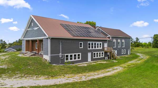 5.6 Acres of Improved Residential Land for Sale in Harrodsburg, Kentucky