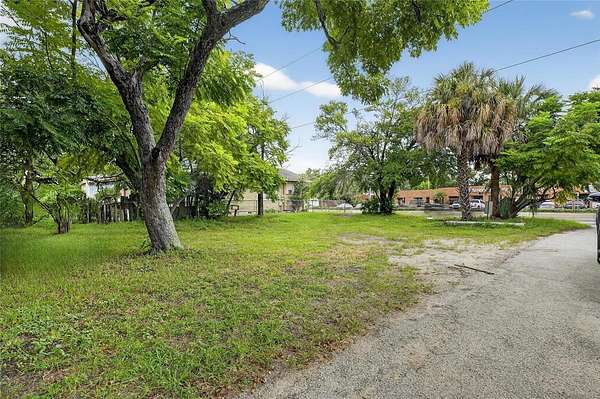 0.13 Acres of Land for Sale in Tampa, Florida