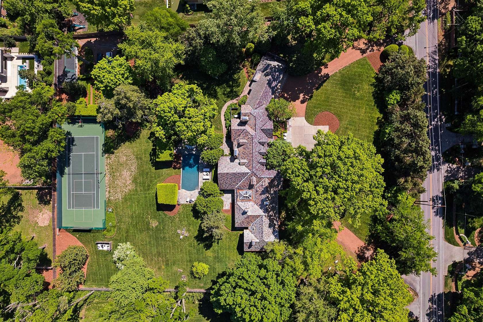 2.48 Acres of Land with Home for Sale in Nashville, Tennessee