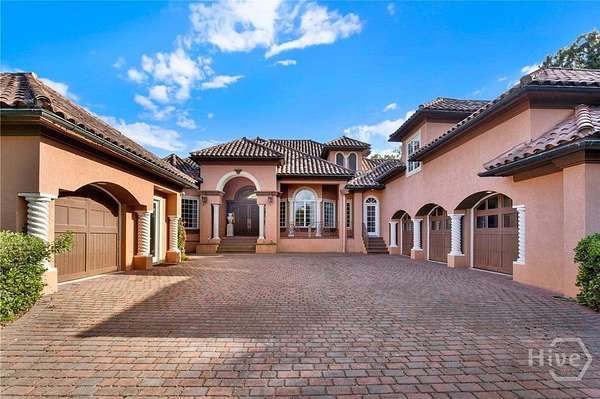 2.5 Acres of Land with Home for Sale in Savannah, Georgia