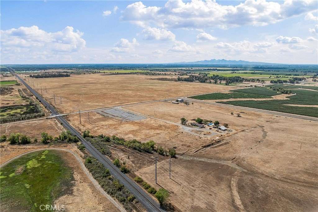 21.7 Acres of Agricultural Land with Home for Sale in Oroville, California