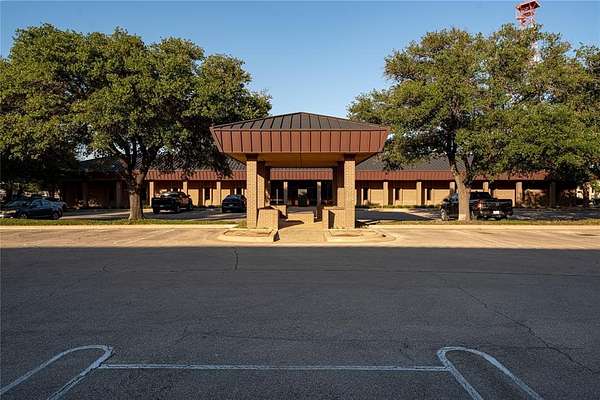 2.18 Acres of Commercial Land for Sale in Waco, Texas