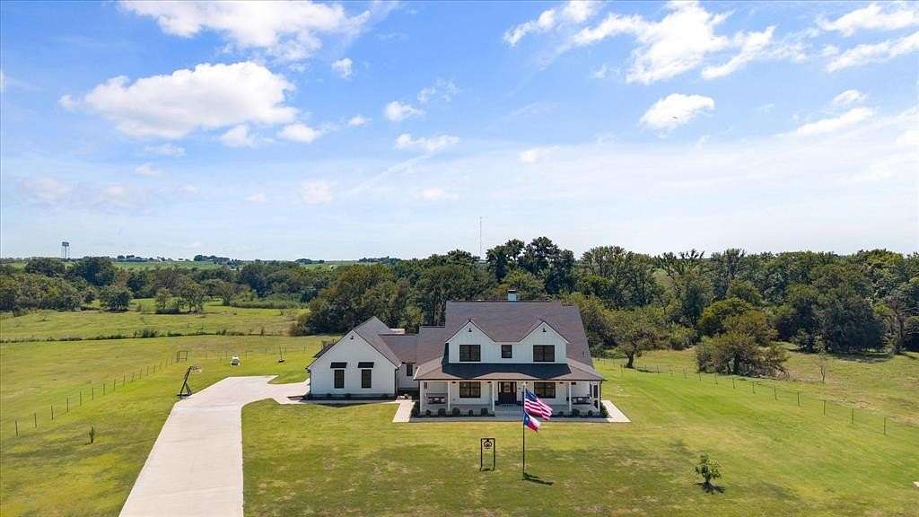 38.4 Acres of Agricultural Land with Home for Sale in Waxahachie, Texas