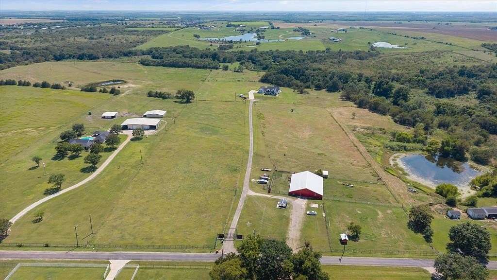 1 Acre of Land for Sale in Waxahachie, Texas