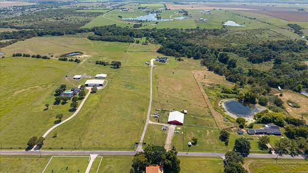 1 Acre of Residential Land for Sale in Waxahachie, Texas
