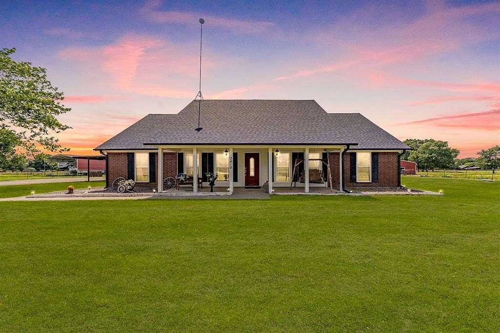 5.12 Acres of Land with Home for Sale in Greenville, Texas