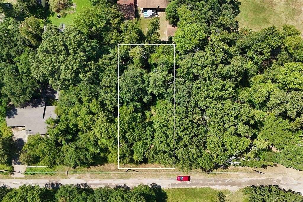 0.27 Acres of Residential Land for Sale in Log Cabin, Texas