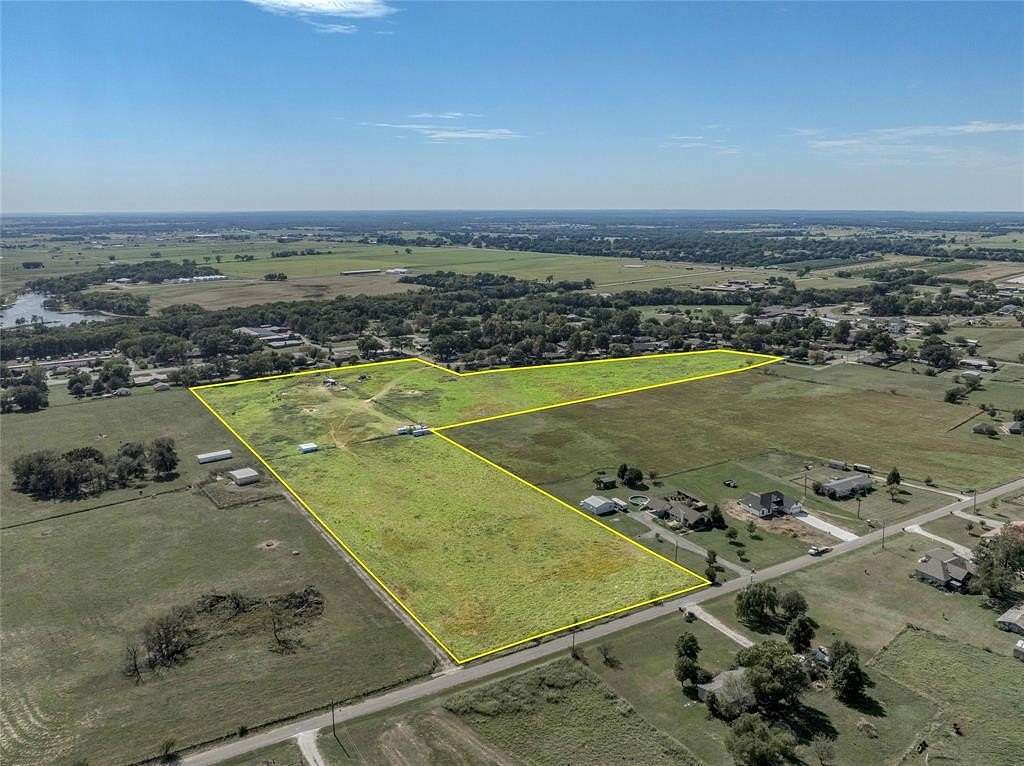 19.2 Acres of Land for Sale in Whitesboro, Texas