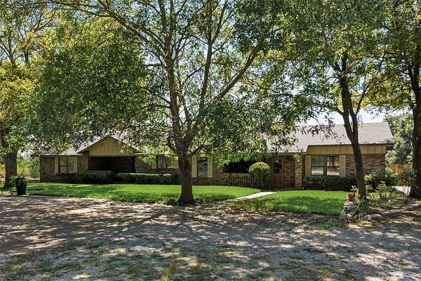 5.51 Acres of Land with Home for Sale in Weatherford, Texas