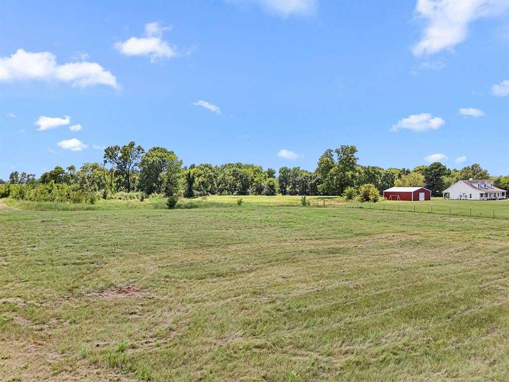 2.5 Acres of Residential Land for Sale in Bullard, Texas