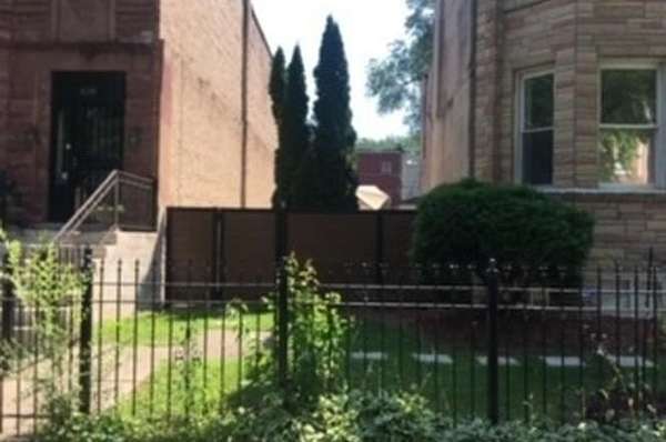 0.06 Acres of Land for Sale in Chicago, Illinois