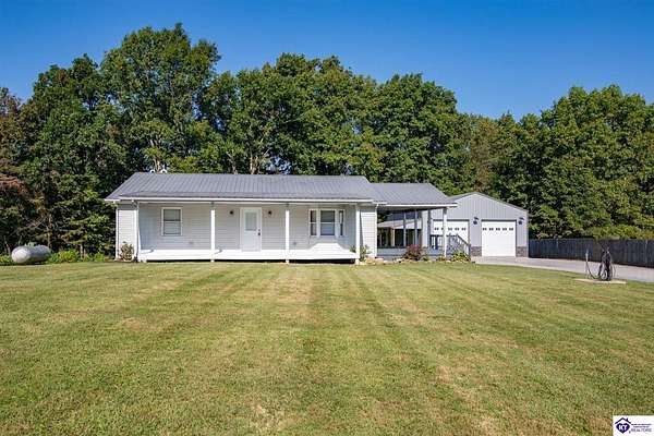 1.5 Acres of Residential Land with Home for Sale in Magnolia, Kentucky