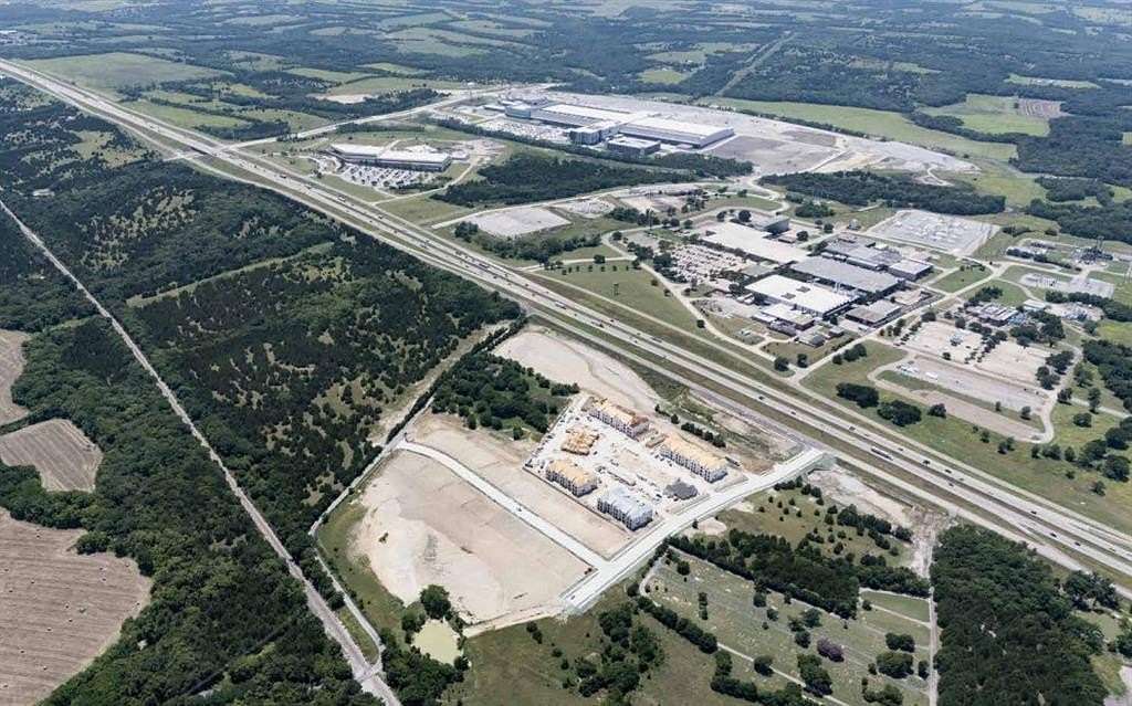 5.35 Acres of Mixed-Use Land for Sale in Sherman, Texas