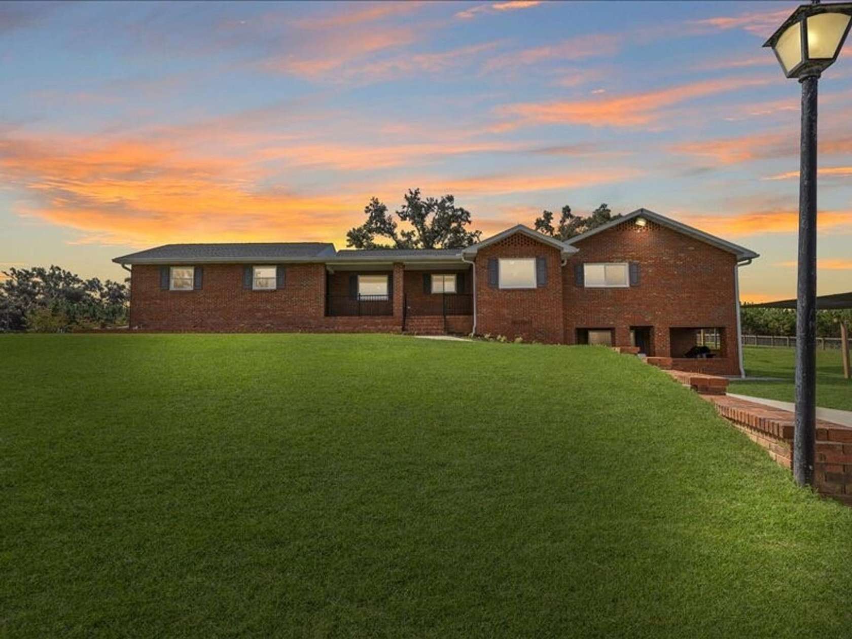 30 Acres of Land with Home for Sale in Madison, Florida