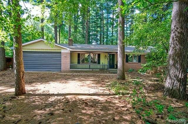 5 Acres of Residential Land with Home for Sale in Brighton, Michigan