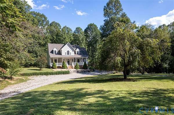 19 Acres of Land with Home for Sale in Amelia Court House, Virginia