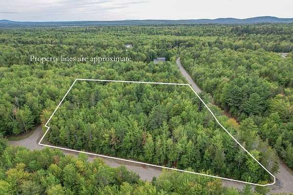 4.5 Acres of Residential Land for Sale in Ellsworth, Maine