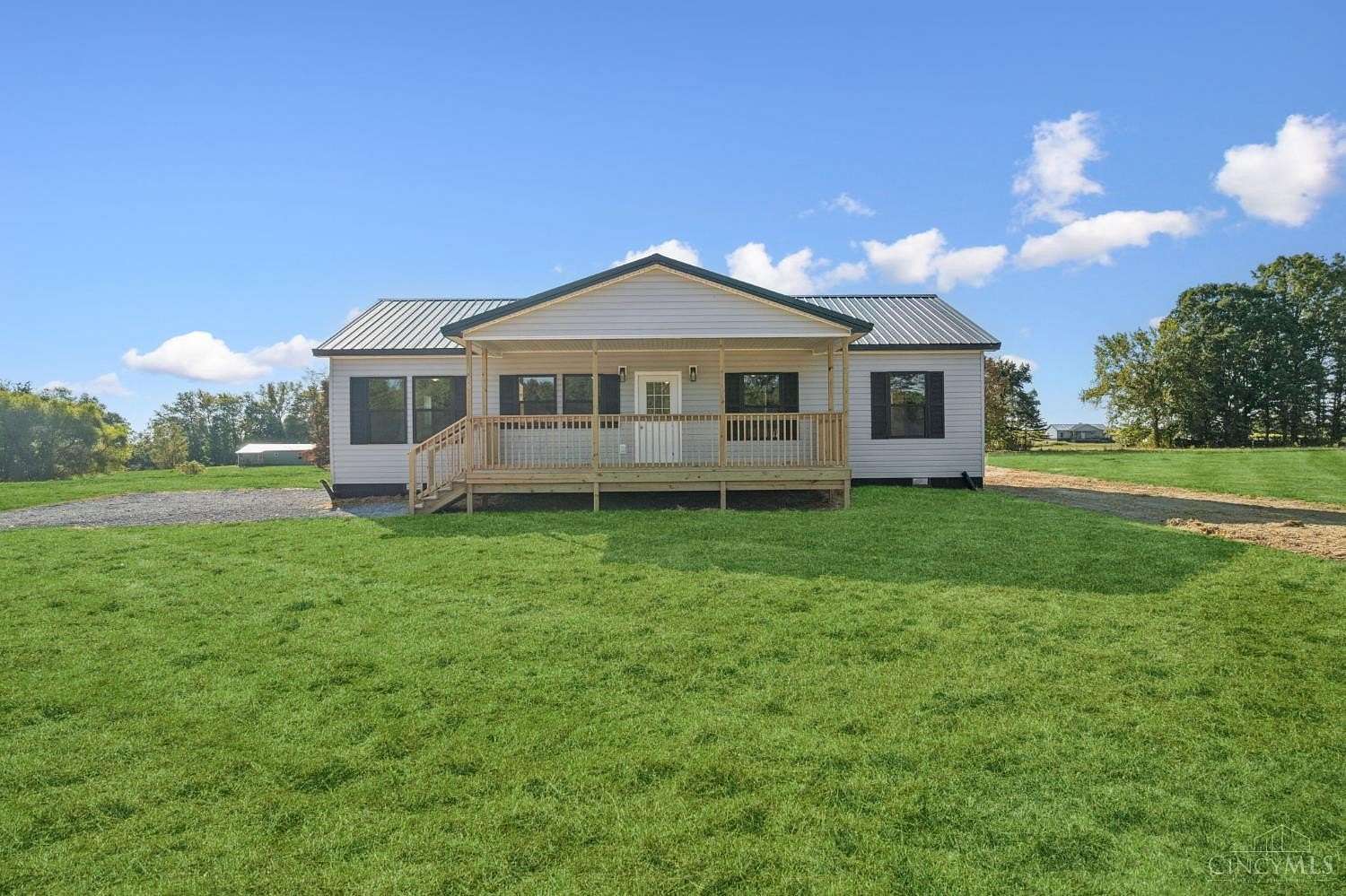 1.5 Acres of Residential Land with Home for Sale in Winchester, Ohio