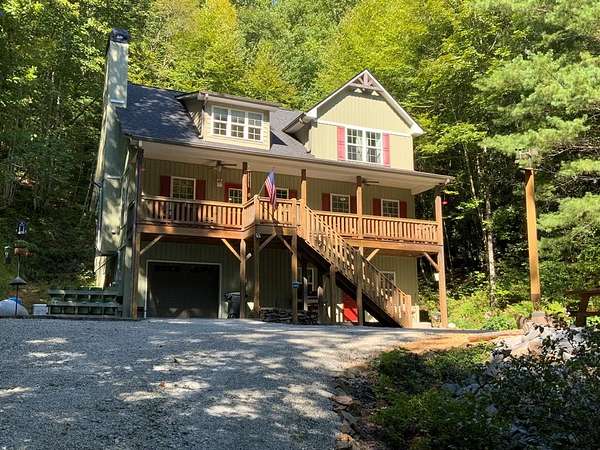 4.74 Acres of Residential Land with Home for Sale in Andrews, North Carolina