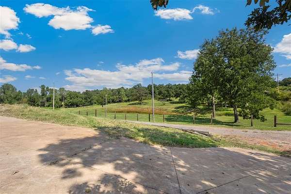 10 Acres of Land for Sale in Oklahoma City, Oklahoma