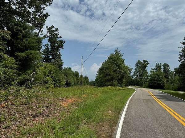 68 Acres of Recreational Land for Sale in Wilkesboro, North Carolina