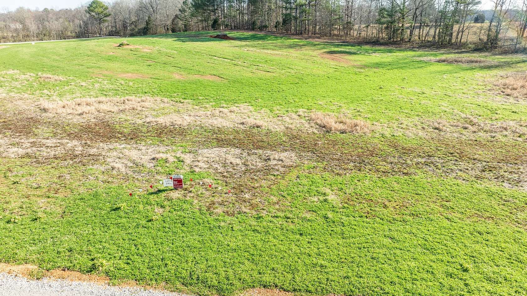3.9 Acres of Residential Land for Sale in Leoma, Tennessee