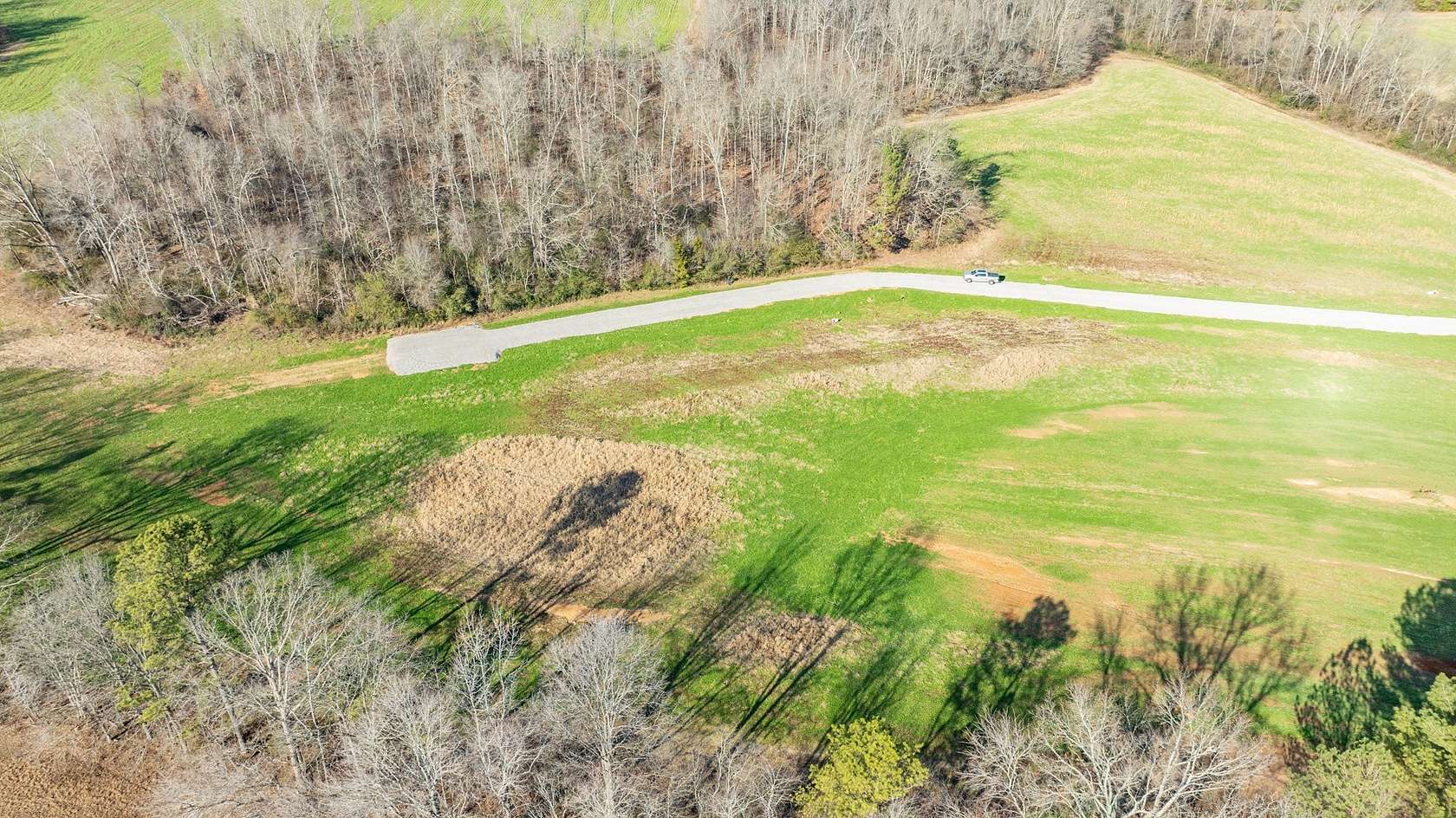3.9 Acres of Residential Land for Sale in Leoma, Tennessee