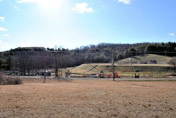 3.13 Acres of Mixed-Use Land for Sale in Hillsville, Virginia