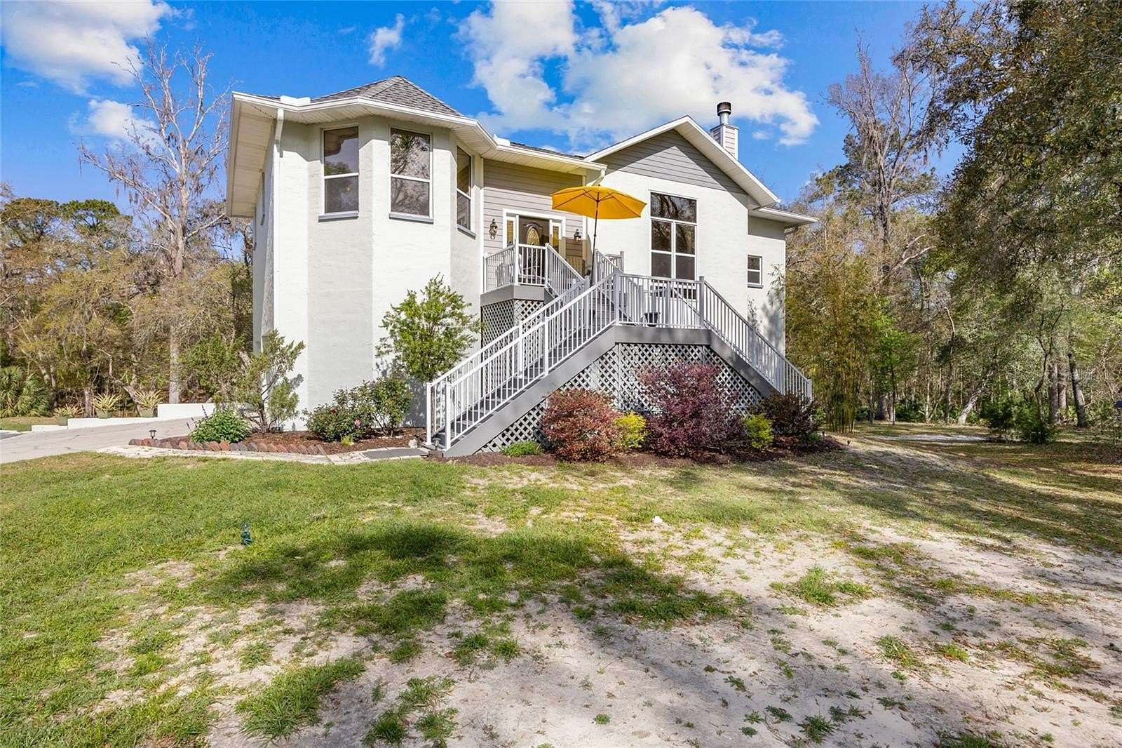 10 Acres of Residential Land with Home for Sale in Bell, Florida