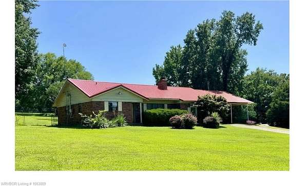 5 Acres of Land with Home for Sale in Sallisaw, Oklahoma