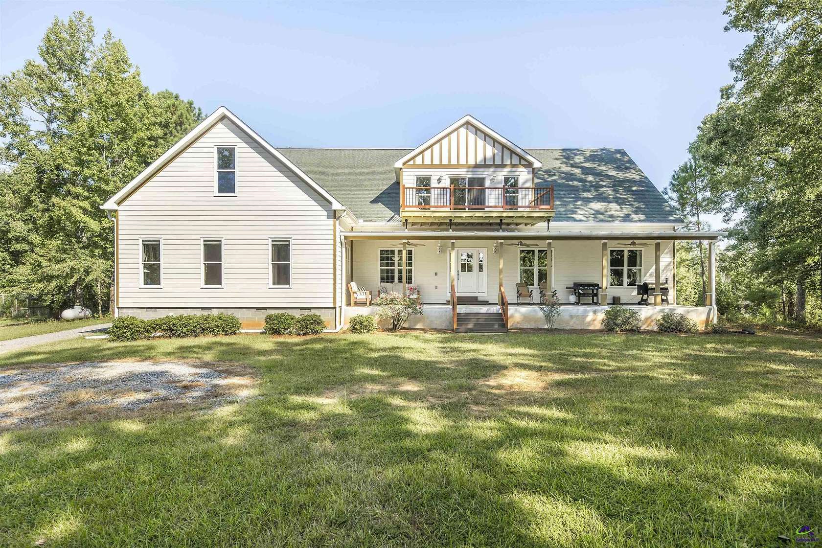 43.8 Acres of Land with Home for Sale in Musella, Georgia