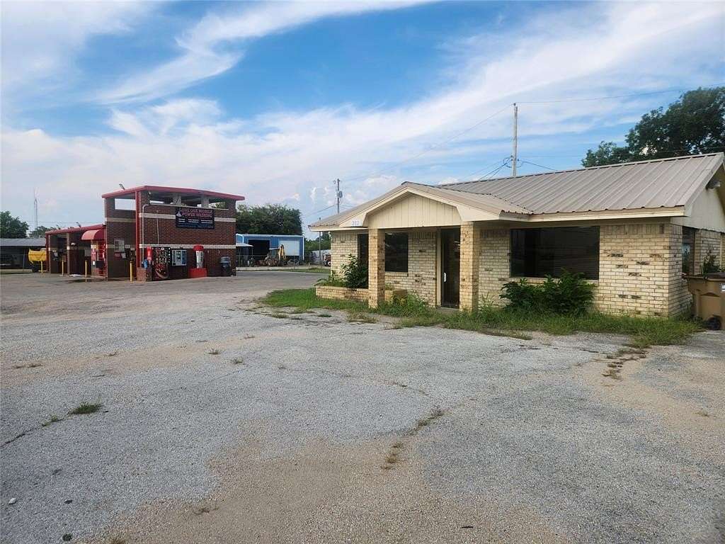0.17 Acres of Commercial Land for Sale in Lone Oak, Texas