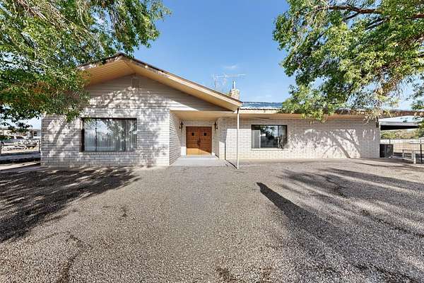 2.5 Acres of Residential Land with Home for Sale in Los Lunas, New Mexico