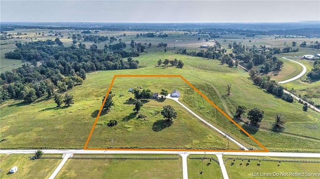 7 Acres of Land for Sale in Bentonville, Arkansas