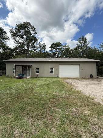 18.5 Acres of Land with Home for Sale in Sumter, South Carolina